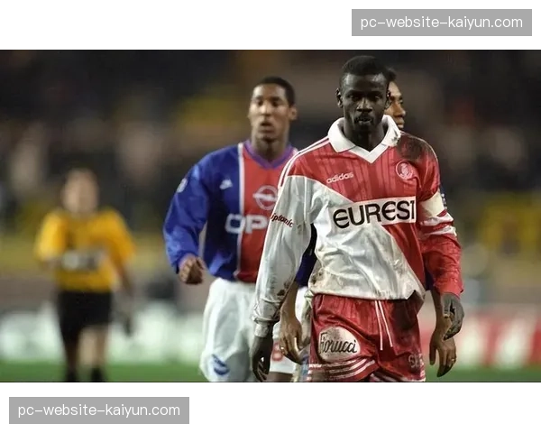 特写：时隔257天，伤愈复出的尼斯中场图拉姆打入赛季首球